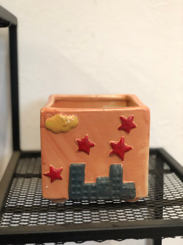 Building ceramic pot