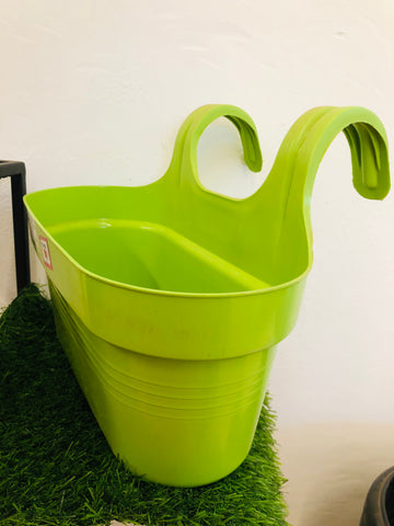 double hook plastic pot