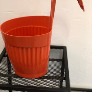Lilly hook Plastic pot