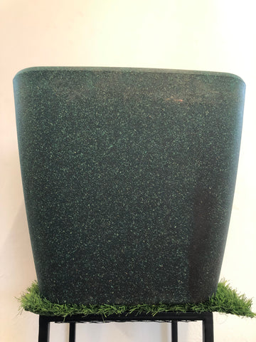 Daisy whl planter sq pot “14”