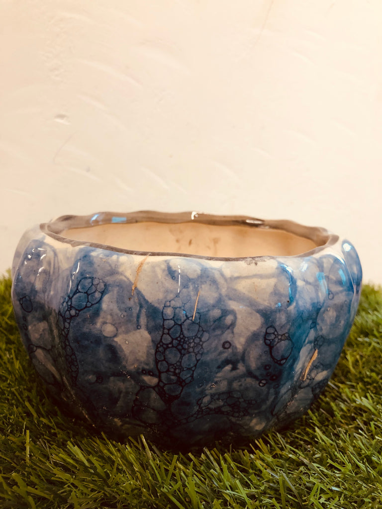 Bubbles lotus ceramic pot