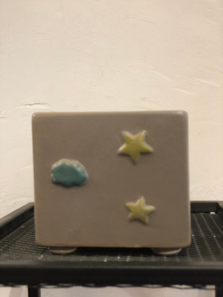 Building ceramic pot