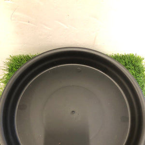 Black plate round “14”