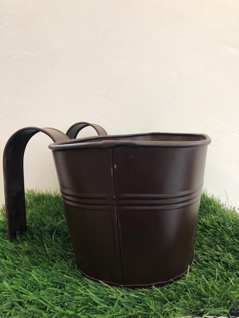 Double hook “12”