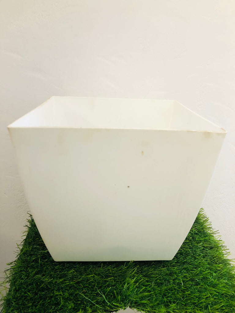 Chatura pot “23” plastic pot