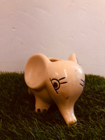 Baby elephant ceramic pot
