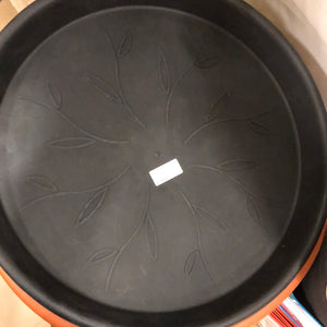 Black plate round “22”