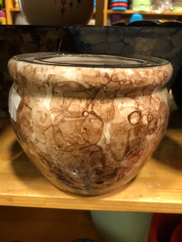Ceramic pot