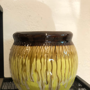 Ceramic pots